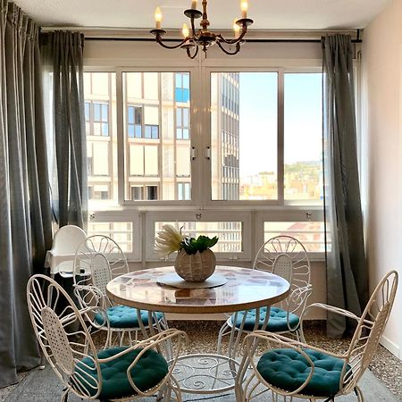 Centrally-Located, Spacious Flat At Historic Centre & Short Walk To Beach Аликанте Екстериор снимка